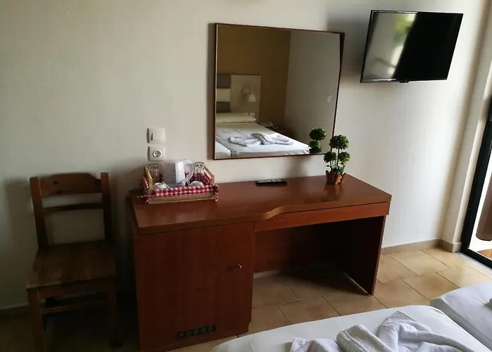 Golden Days Hotel Afandu