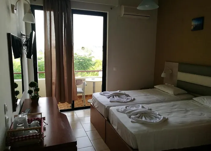 Golden Days Hotel 2*